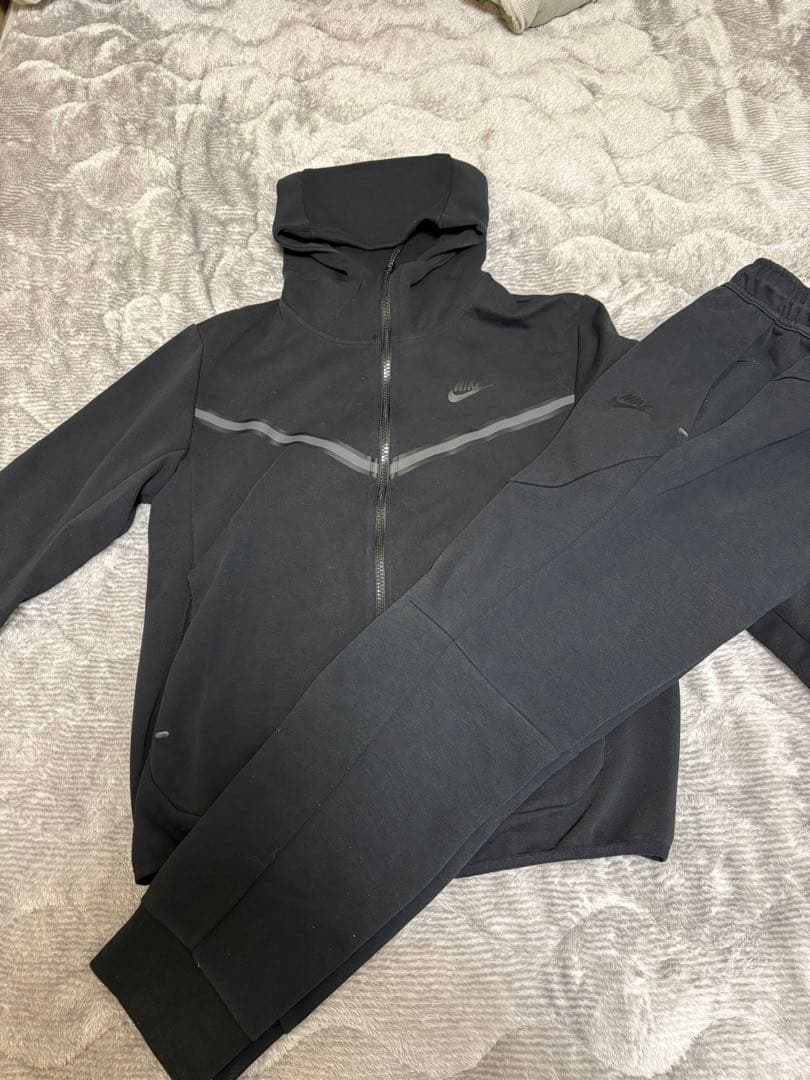 [美品]Nike テックフリース フルジップパーカー ブラック Mサイズ NIKE（ナイキ） 新品 NIKE FULL ZIP PARKA フルジップ パーカー