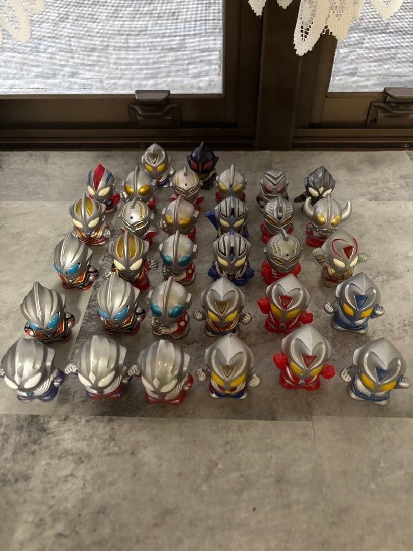 ⭐️24時間以内発送⭐️ウルトラマン指人形　77個まとめ売り