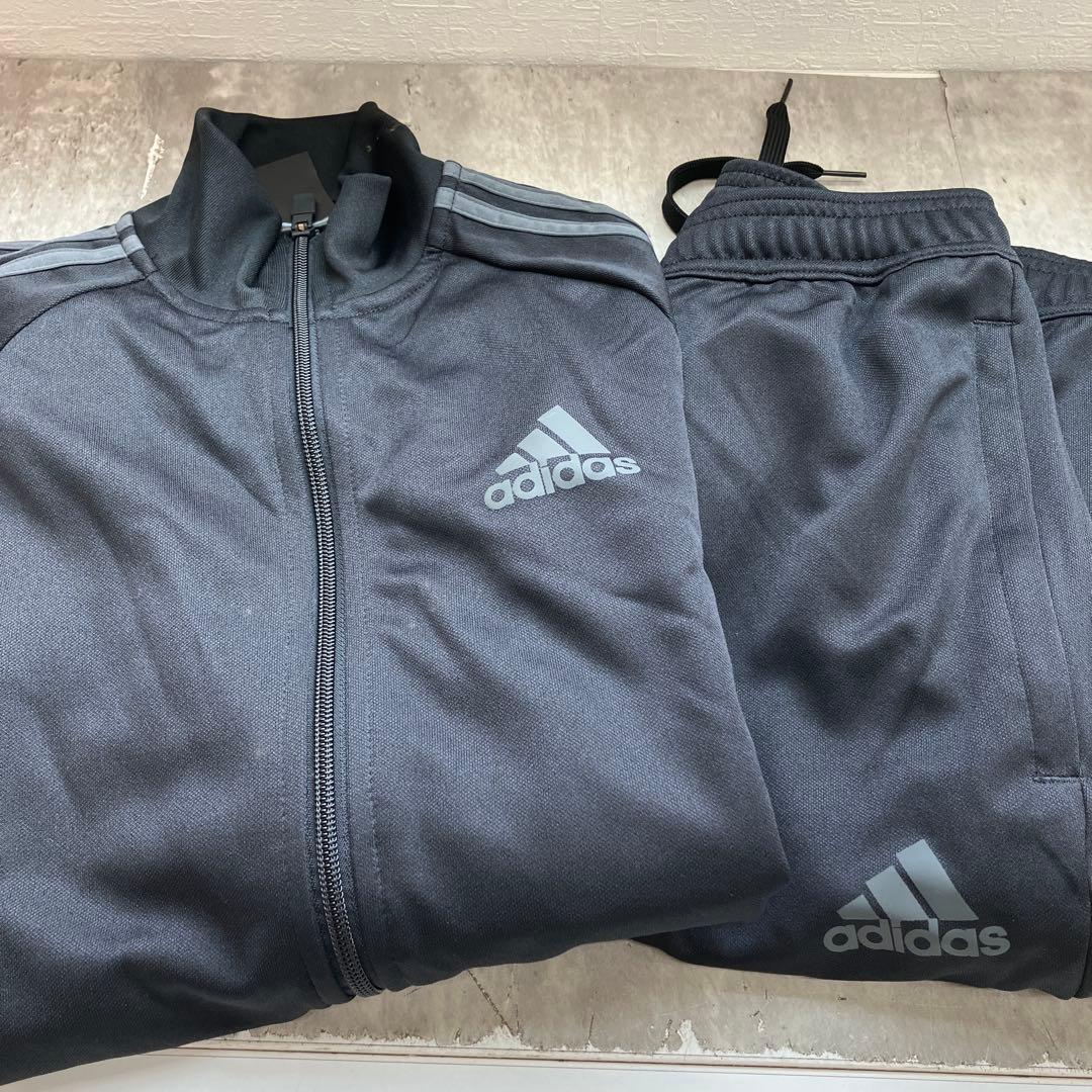 8/0129i16 adidas ジャージ トラックスーツ 上下セット Mサイズ - メルカリ