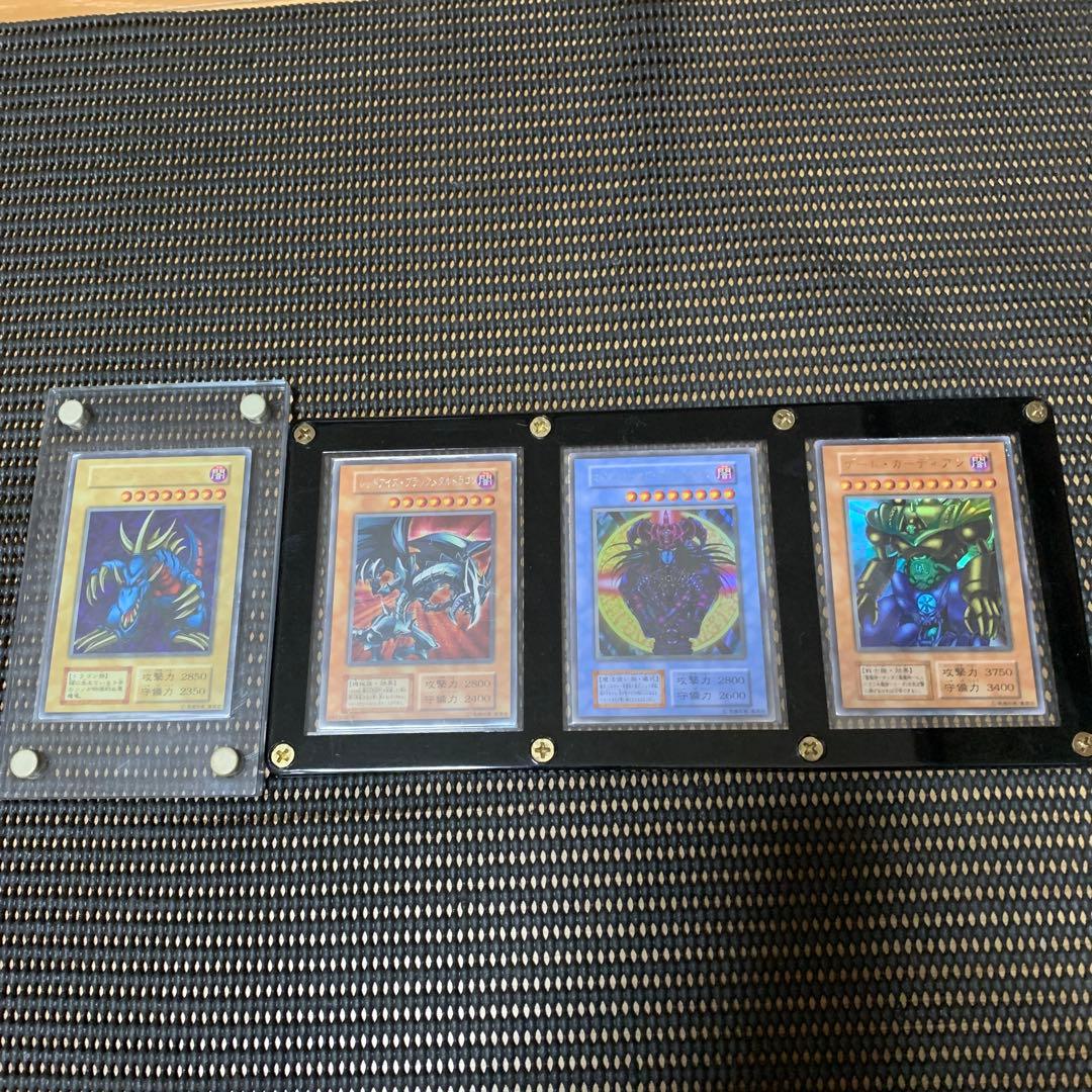 初期遊戯王 ４枚セット 遊戯王 初期 魔法カード 4枚セット 良品 4枚の通販 さち（100308029