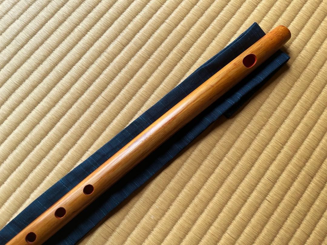 篠笛「女性でも筒音に届く二本調子」