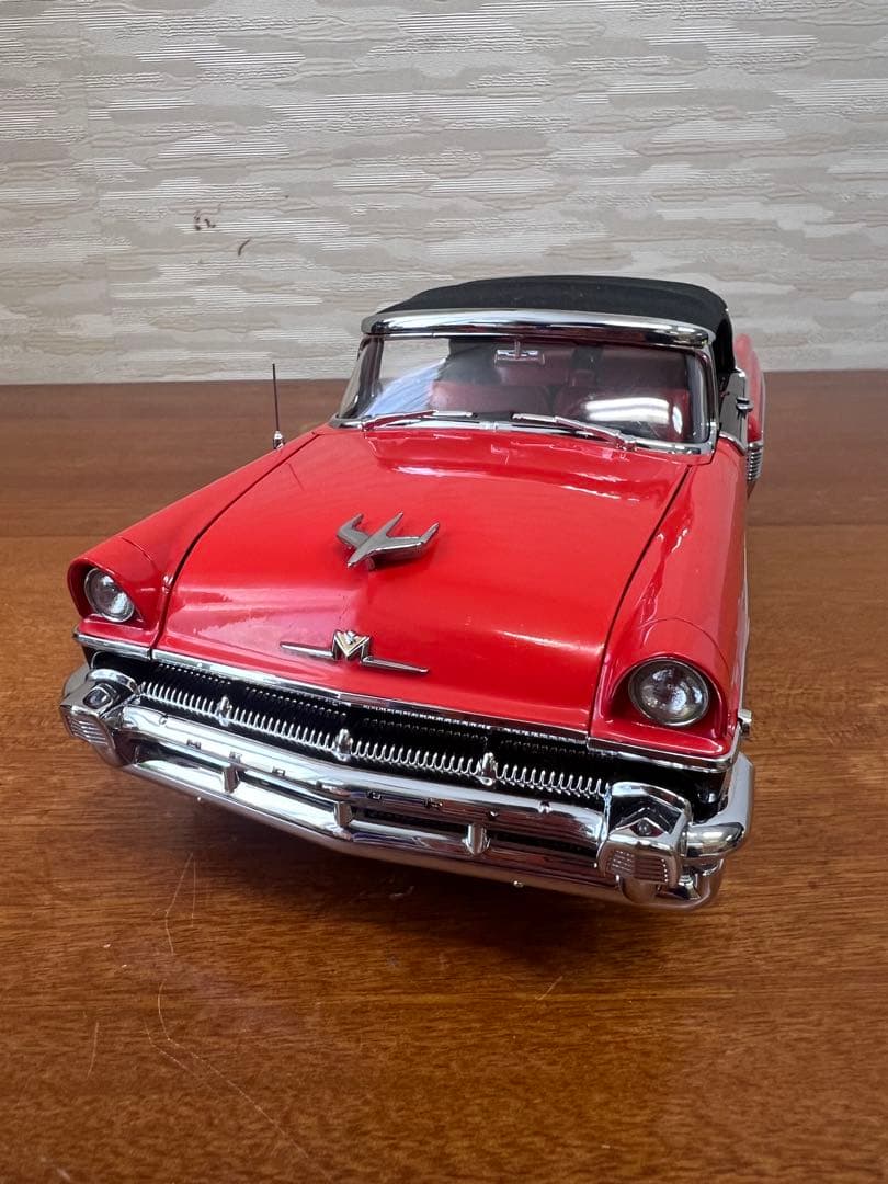 No209 ミニカー1/18 Mercury Montclair Closed