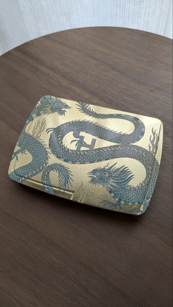 フェイスカラー Hourglass Holiday 2024 Ambient