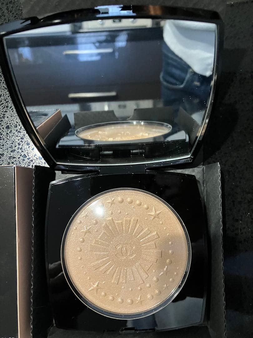 シャネル　ダイヤモンドダスト☆ フェイス ボディパウダー☆新品未使用品コフレ