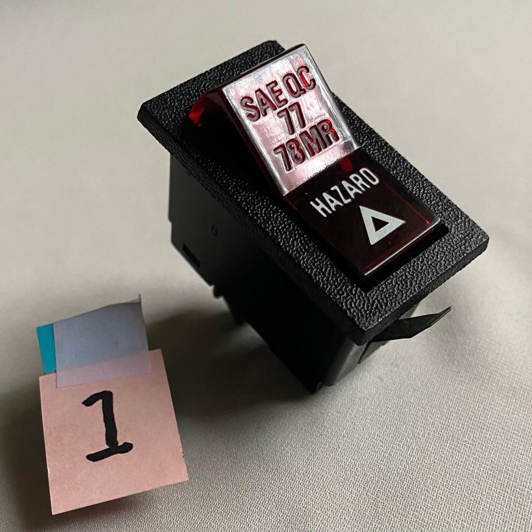 ボルボ240 USED オールドタイプ・ハザードスイッチ ① VOLVO240 - メルカリ