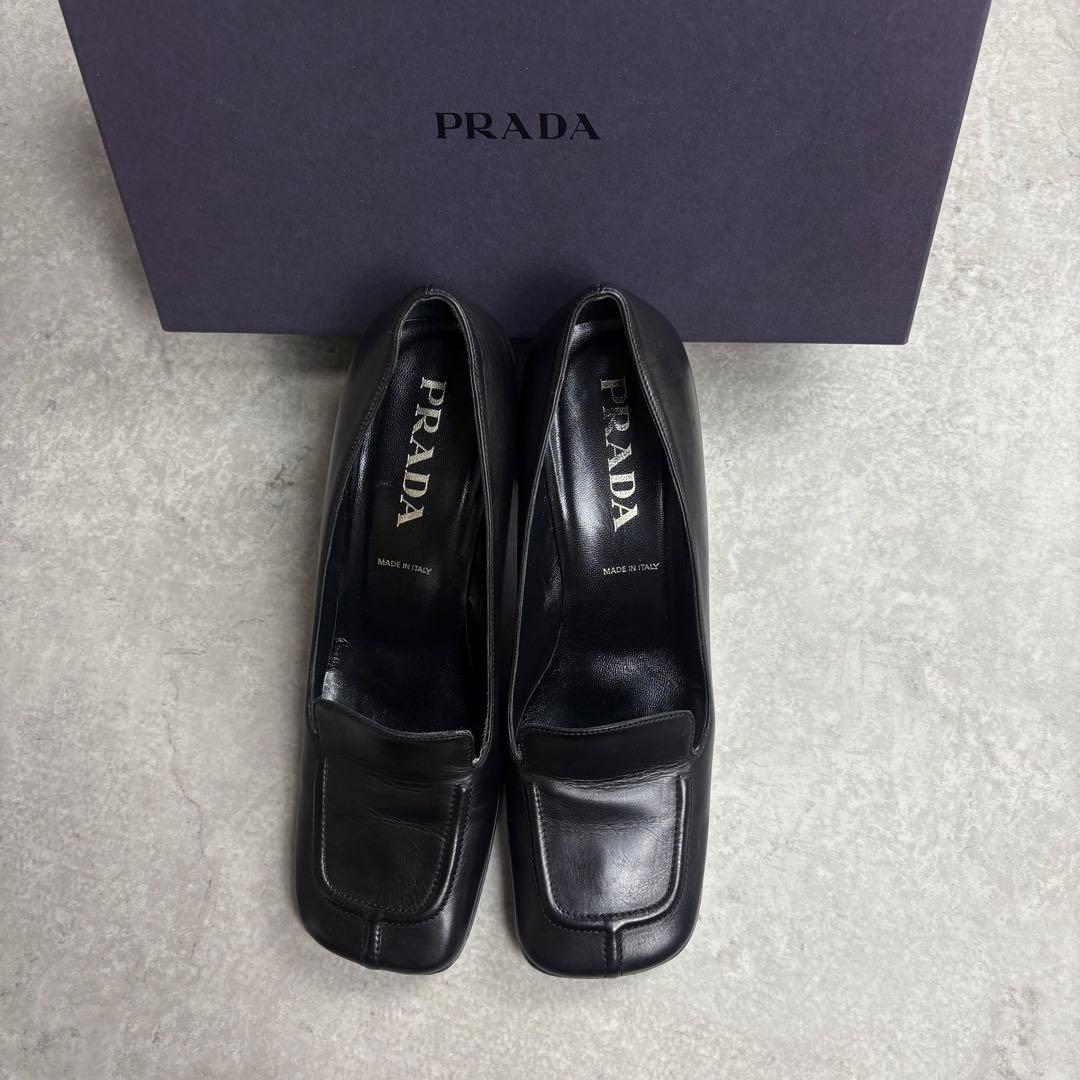 PRADA アーカイブ スクエアトゥ レザー パンプス ブロックヒール