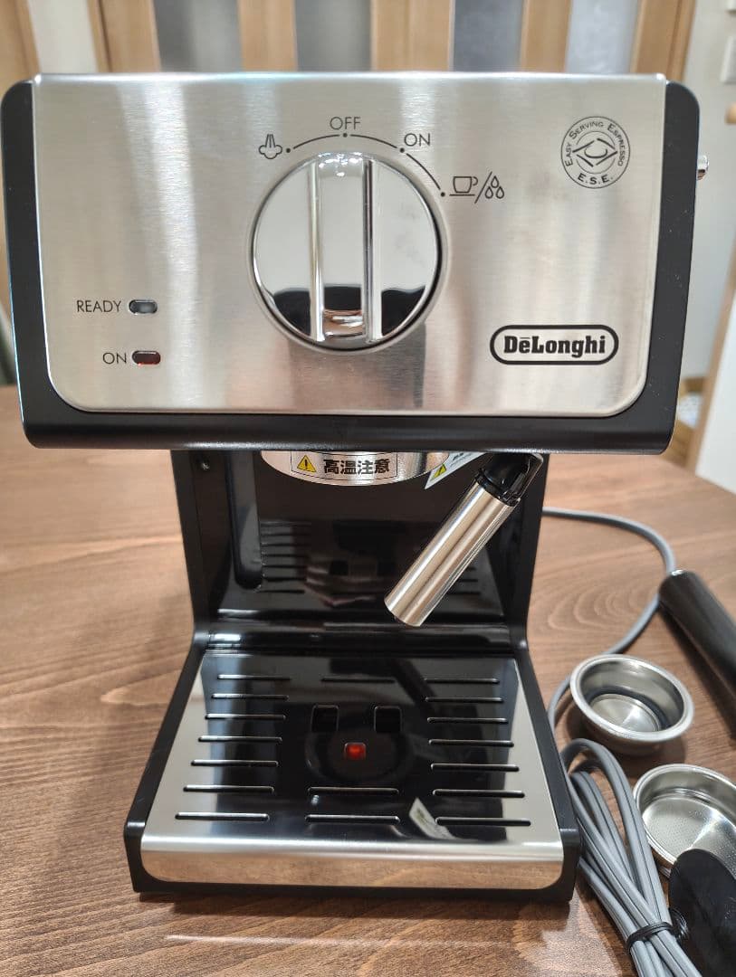 【美品】'De'Longhi (デロンギ) エスプレッソメーカーECP3220J 710kxakuiEL._AC_UF894,