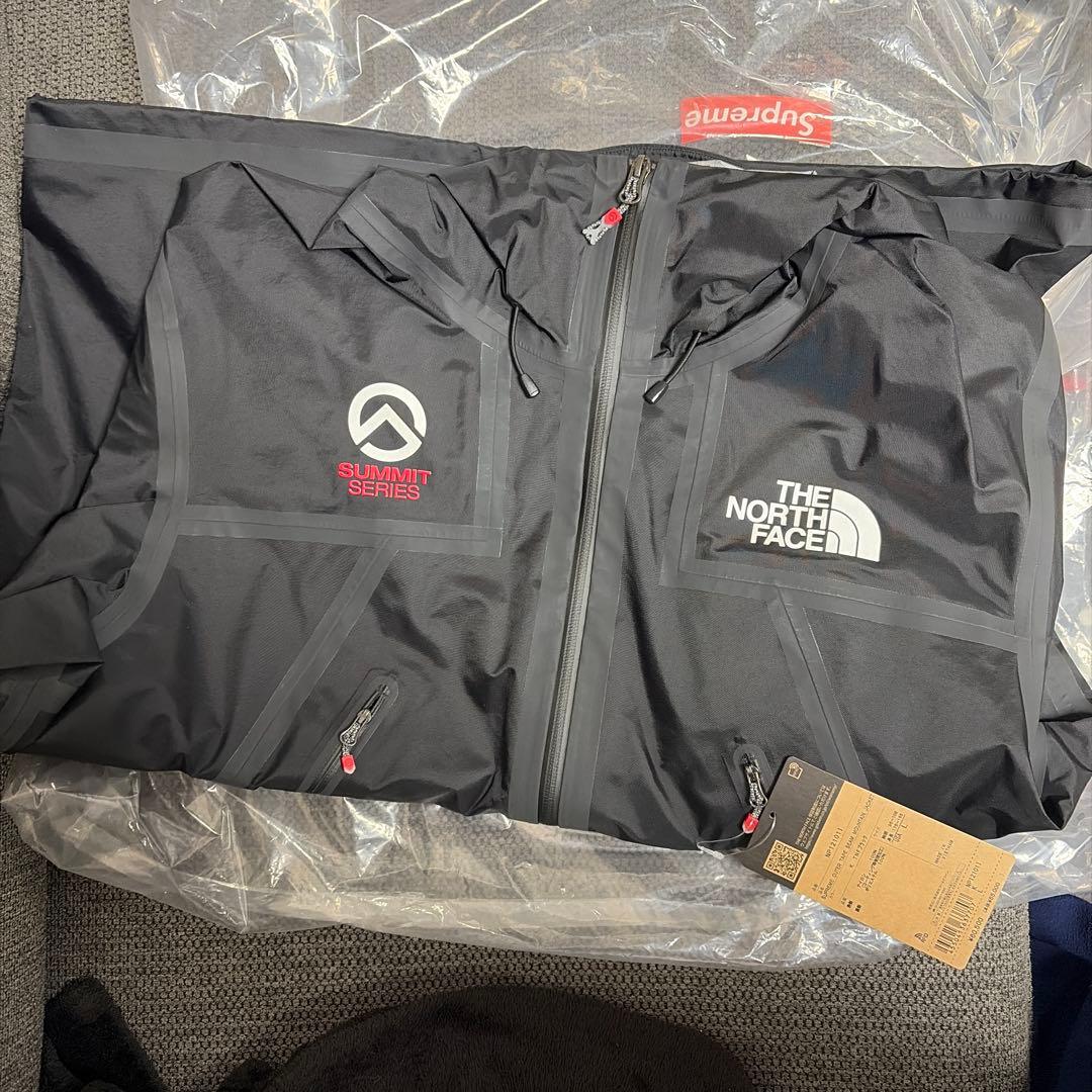 Supreme/The North Face サミットシリーズ ジャケット 黒