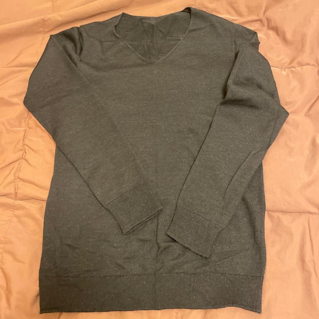 Kotori works ウール100%Vネックニット　ネイビー