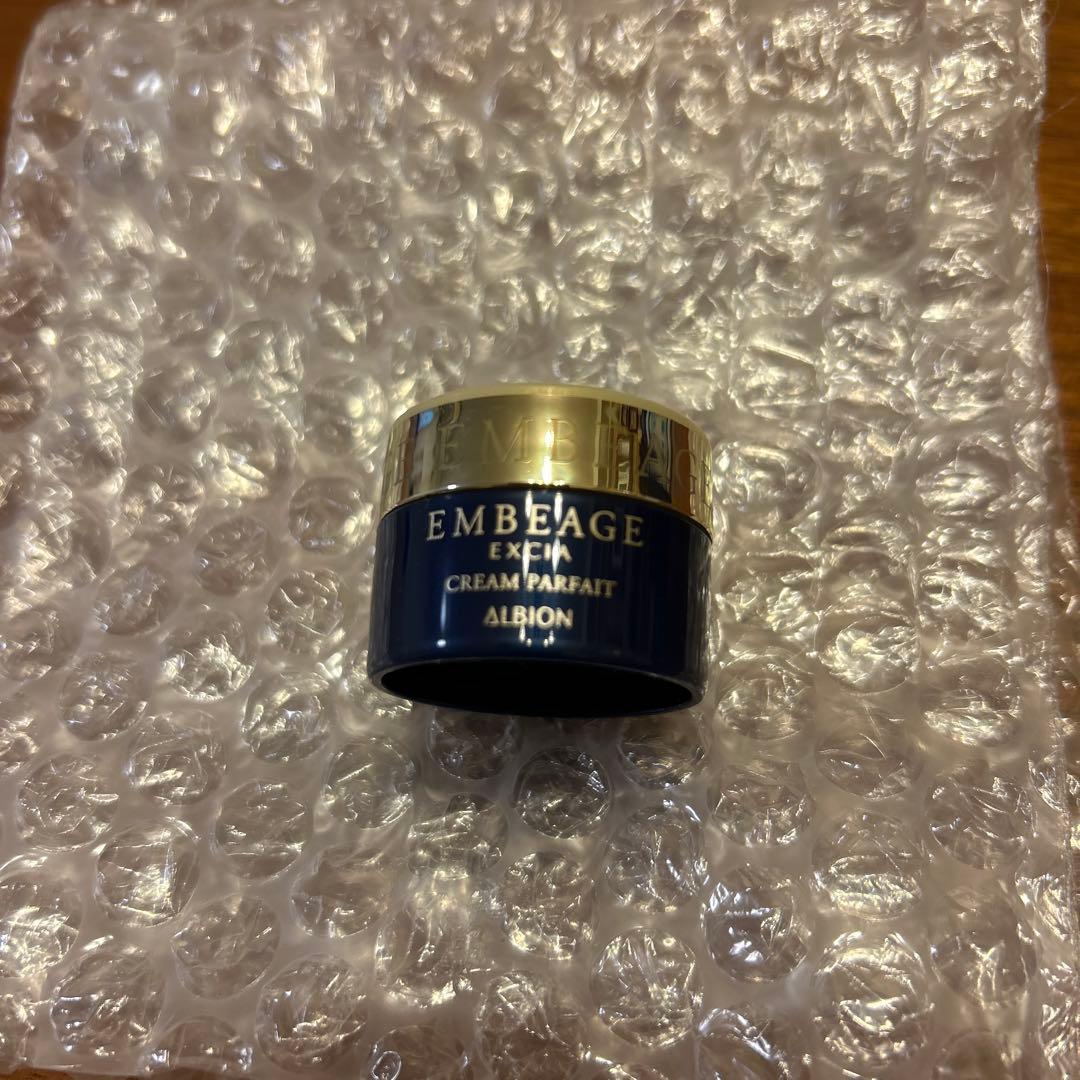 アルビオン アンベアージュ クレームパルフェ サンプル4g - メルカリ