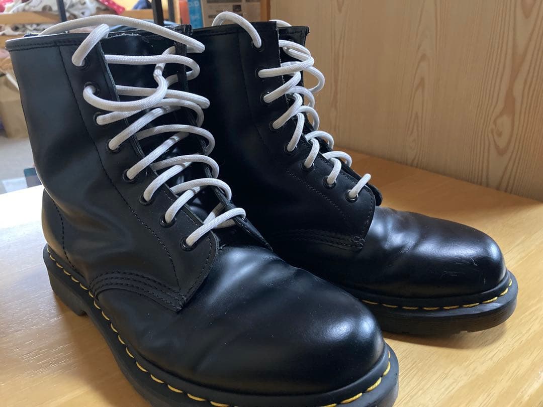 Dr. Martens ブラックブーツ イエローステッチ - メルカリ
