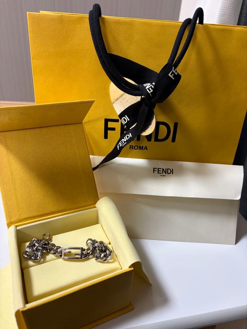 FENDI メンズブレスレット