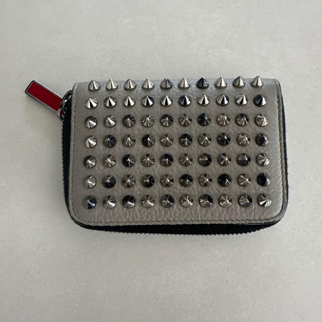 Christian Louboutin パネトーネ スタッズ ケース