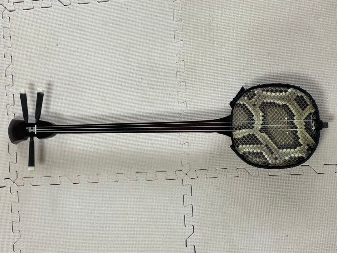 ヘビ柄デザイン 三味線 3弦