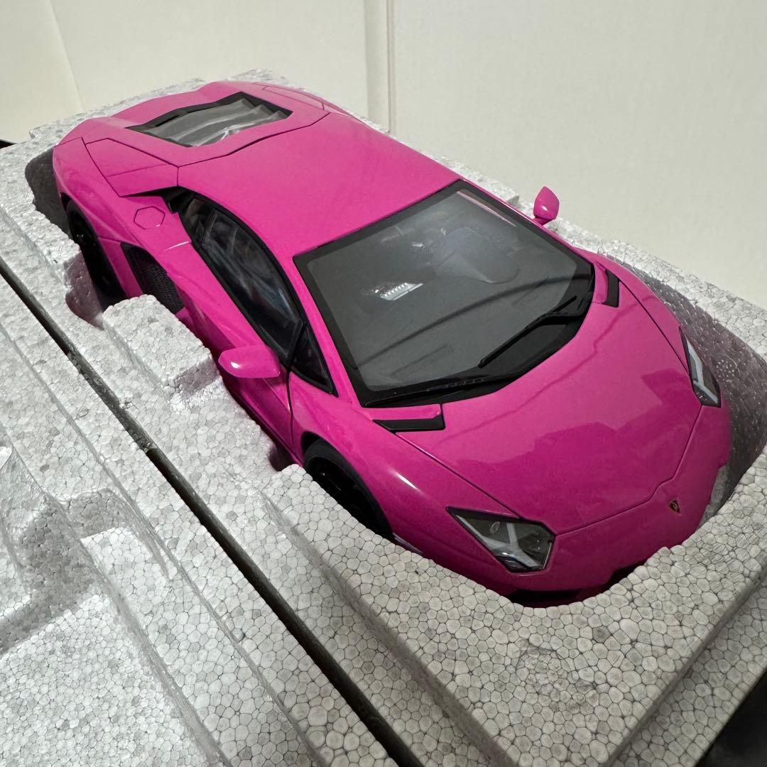 Autoart 1/18ランボルギーニ アヴェンタドール LP700-4