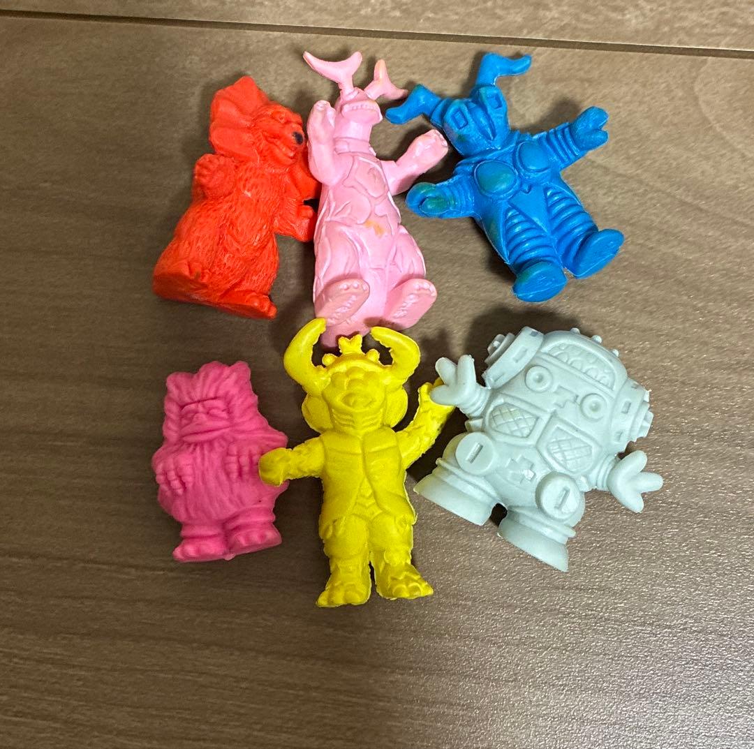 ウルトラマン 怪獣消しゴム まとめ売り - メルカリ