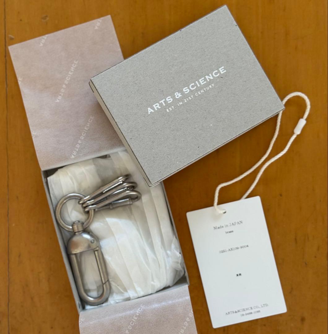 新品『ARTS & SCIENCE』のSwivel key holder