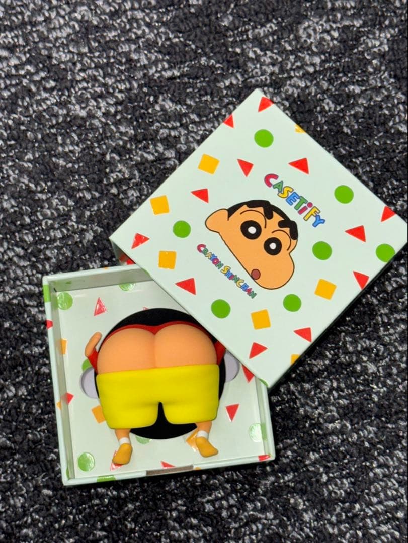クレヨンしんちゃん CASETiFY スマホグリップ