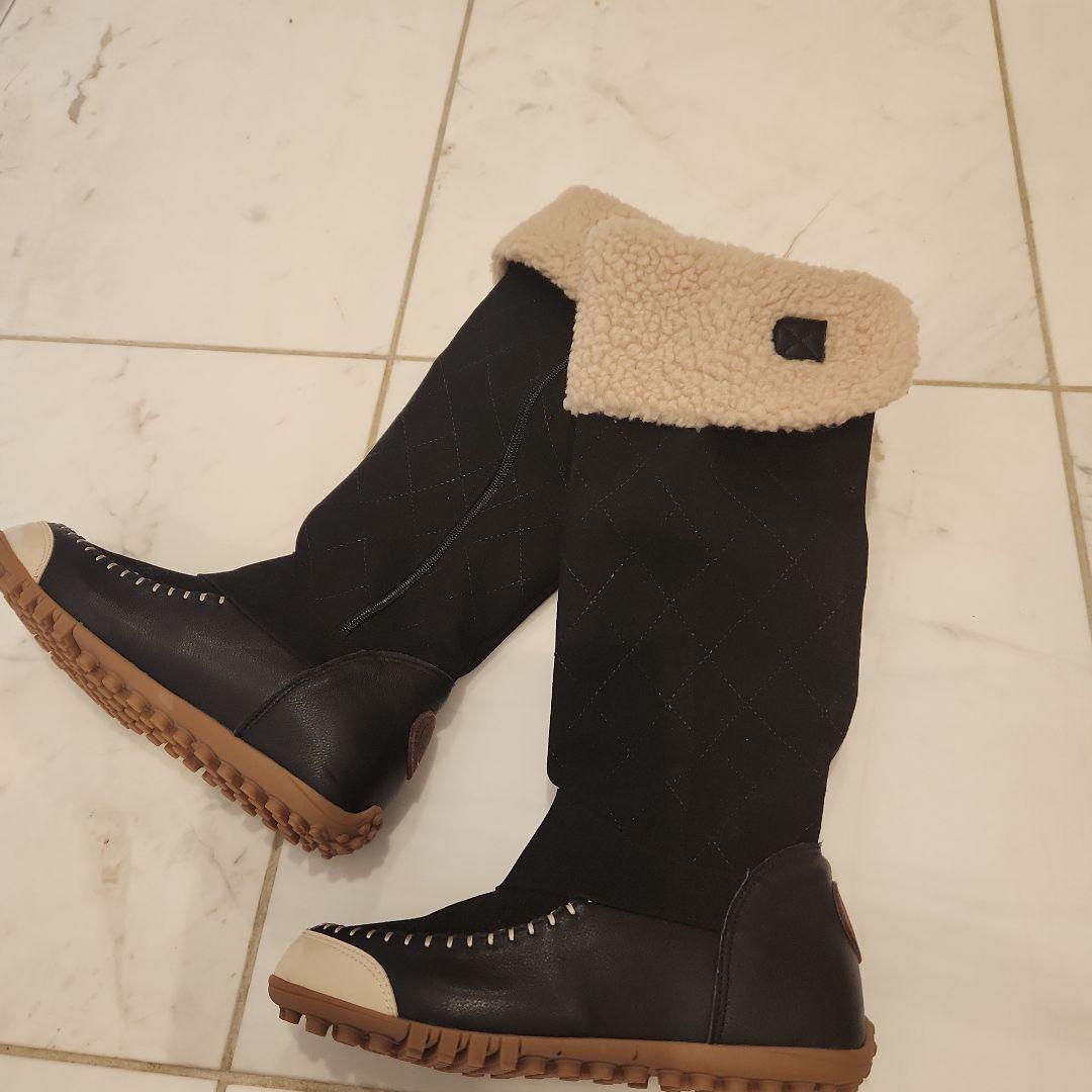 黒いキルティングロングブーツ　ゴルフブーツ