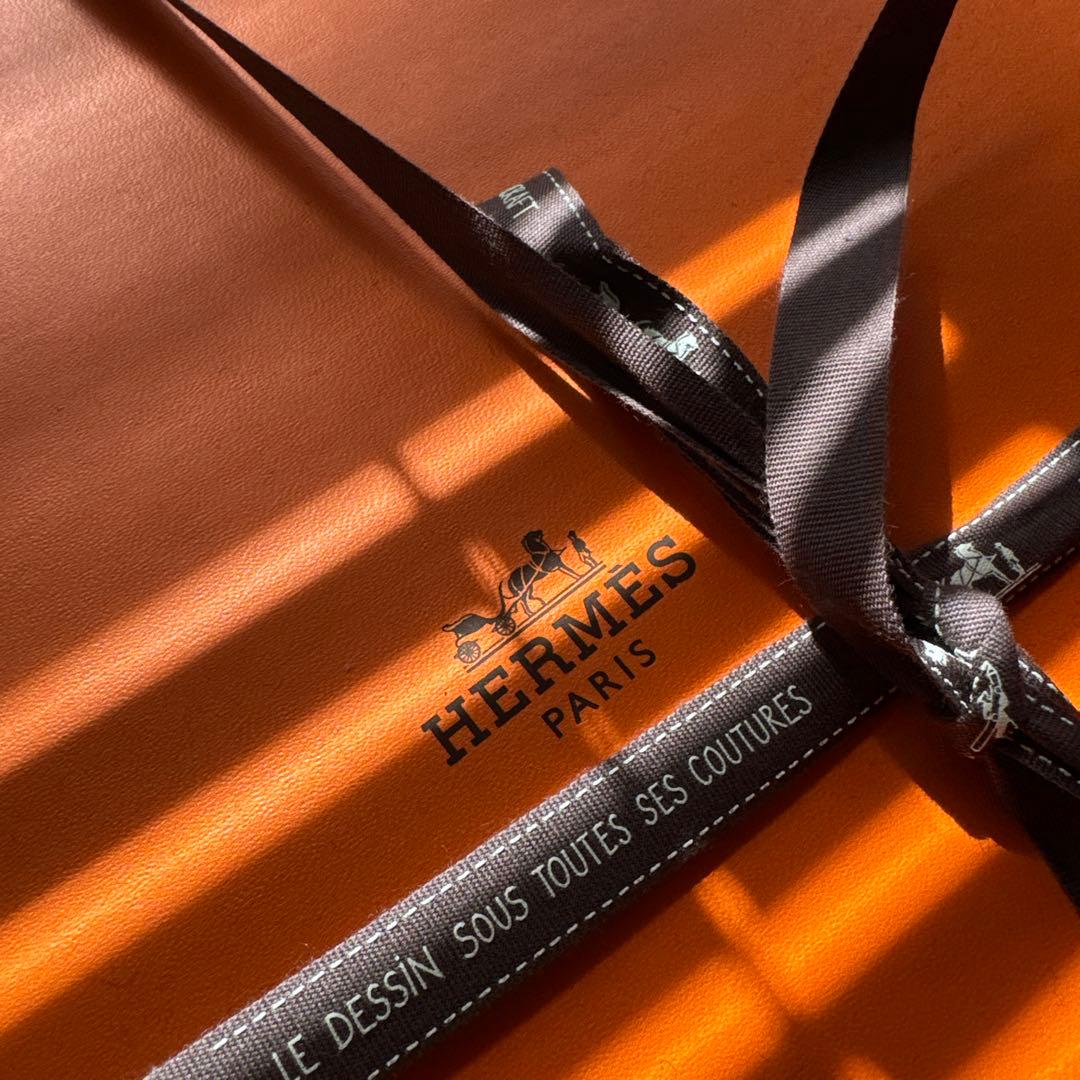 HERMES バーキン ギフトボックス オレンジ色 大 - メルカリ