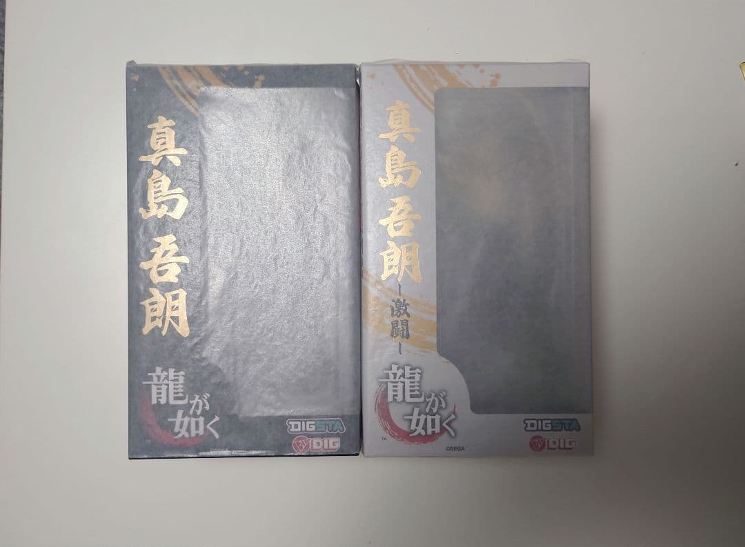 龍が如く 真島吾朗 フィギュア 2種　ミニ屏風 ディスプレイクロス 付き