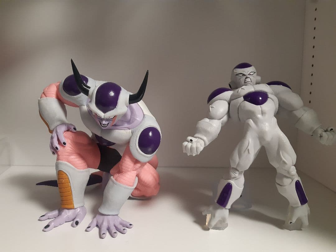 一番くじ ドラゴンボール 　フリーザ　フィギュア2体セット にらみ合う悟空＆フリーザのフィギュアが当たる！「一番くじ
