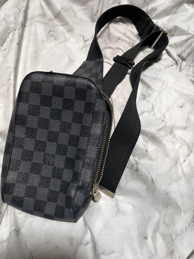 【早い者勝ち】ルイヴィトン ジェロニモス ダミエ ボディバッグ ストラップ難あり
