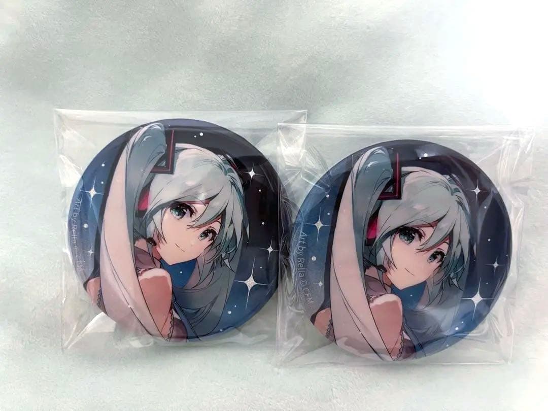 初音ミク 16th グリッター缶バッジ Rella bilibili - メルカリ