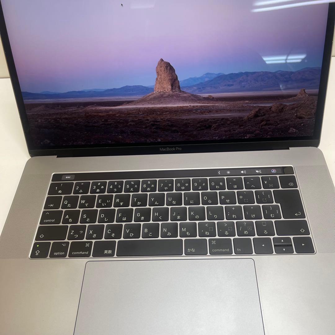 Apple #690 Macbook Pro 2016 15inch i7 16GB 1TB MacBook Pro 15-inch