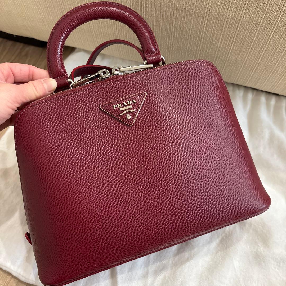 PRADA/プラダ　バーガンディ ハンドバッグ