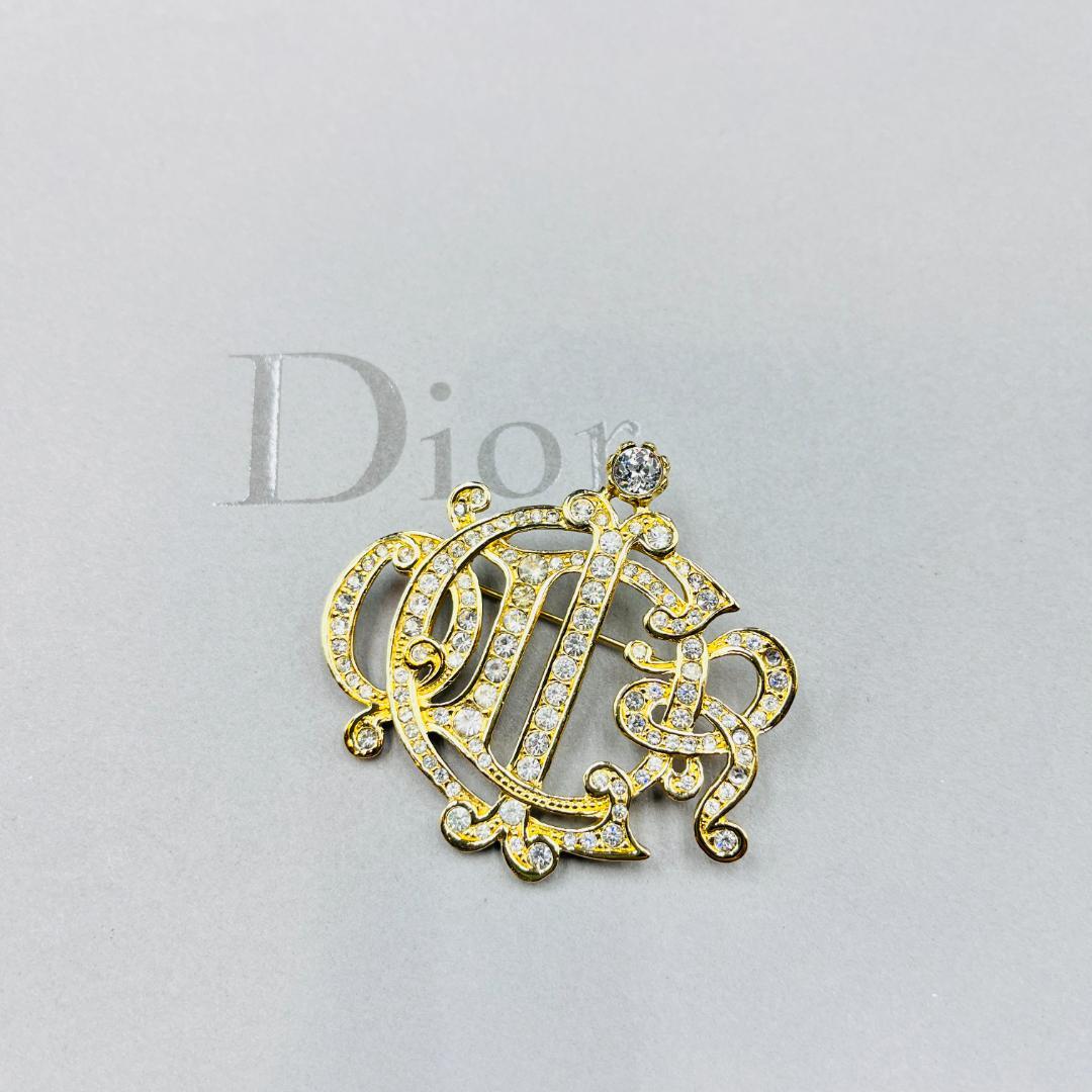 Dior ディオール 旧ロゴ エンブレム ラインストーン ブローチ ゴールド 楽天市場】Christian Dior クリスチャン ディオール 旧ロゴ エンブレム