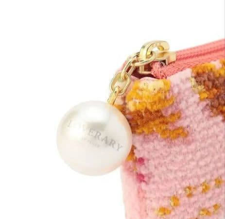 ☆新品•未開封☆フェイラー FEILERドレスアップガールペンケースマルチ