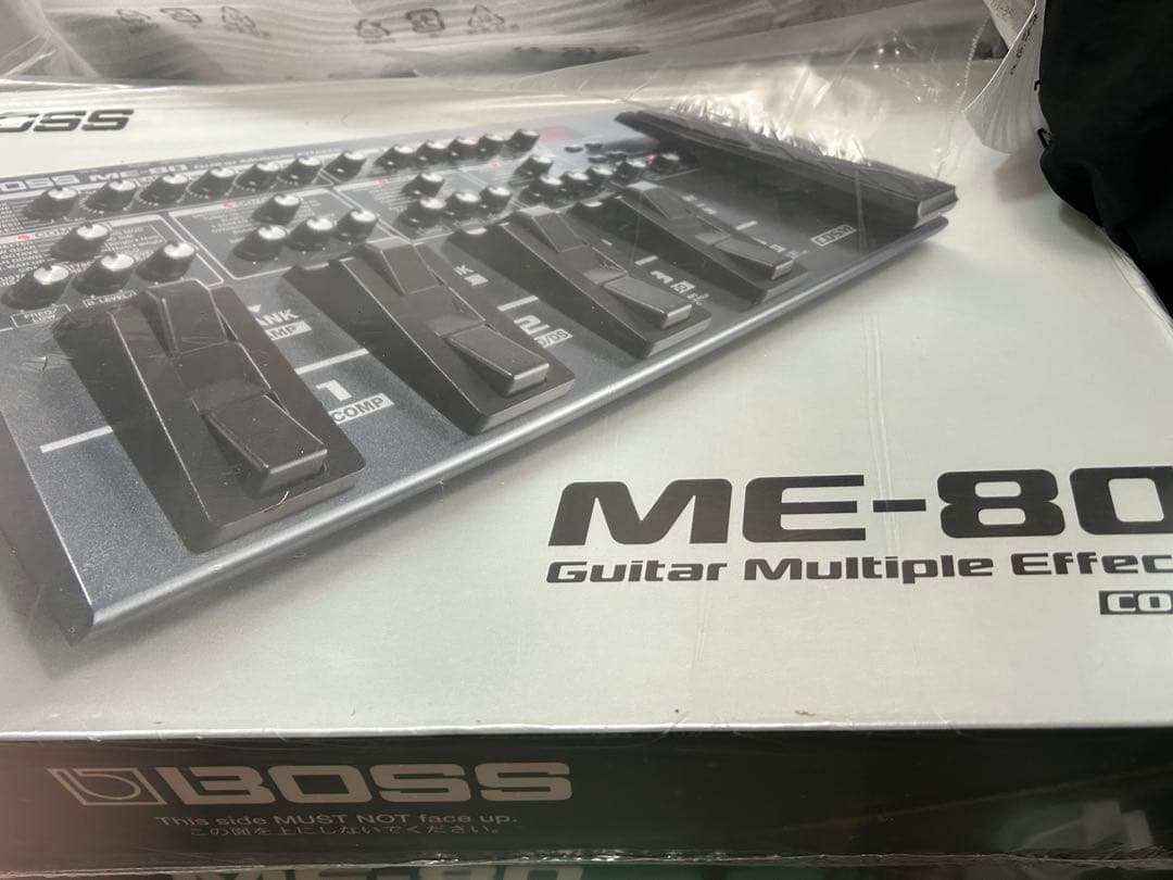 BOSS ME-80 ギターエフェクター