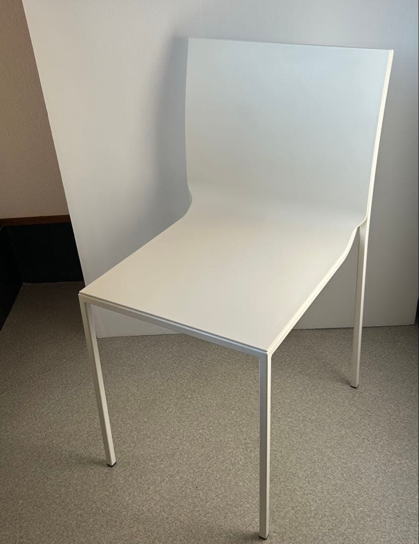 イタリア　LIVIT ULTRA スタッキングチェア　ダイニングチェア 椅子