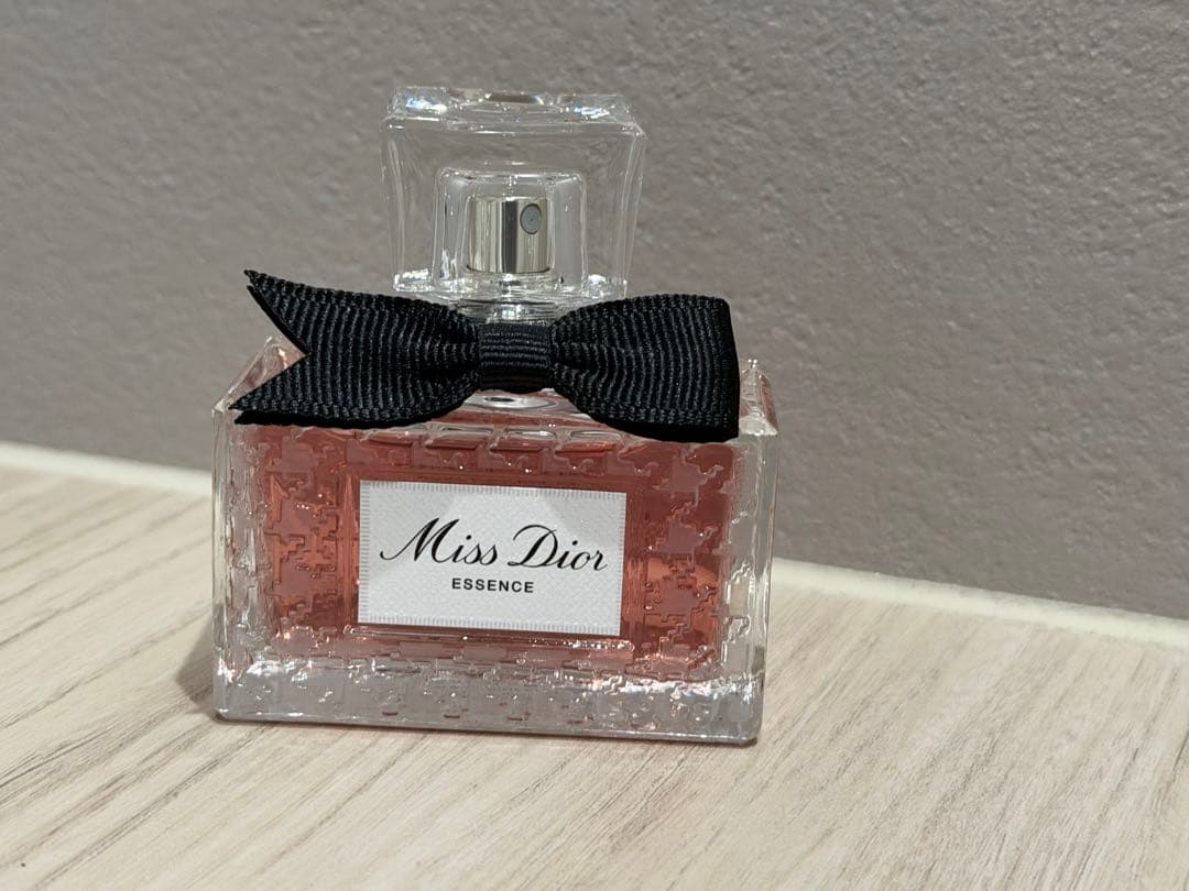 ミスディオール エッセンス(パルファン) Dior