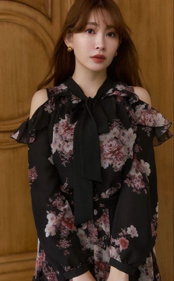 herlipto Isaline Bow-Tie Floral Blouse - メルカリ