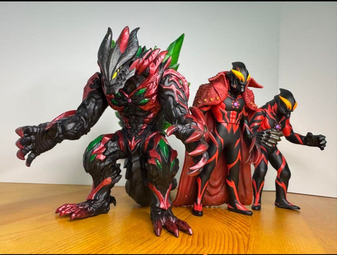ベリアルセット　ウルトラ怪獣シリーズEX　ウルトラマン Amazon.co.jp: ウルトラ怪獣シリーズEX カイザーベリアル : おもちゃ