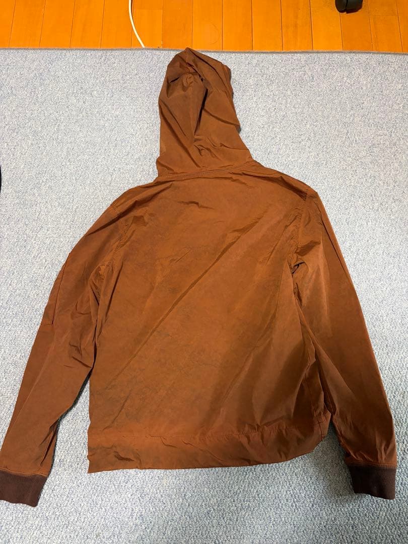 C.P. COMPANY ブラウン フーディー - メルカリ