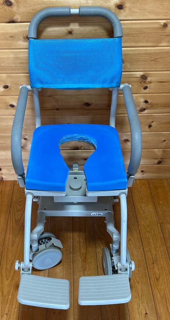 uchie 入浴用車椅子 U字型クッション付き　くるくるチェアD ウチエ