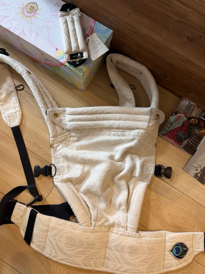 アーティポッペ 抱っこ紐 ザイガイスト アーガス・オート (リネン