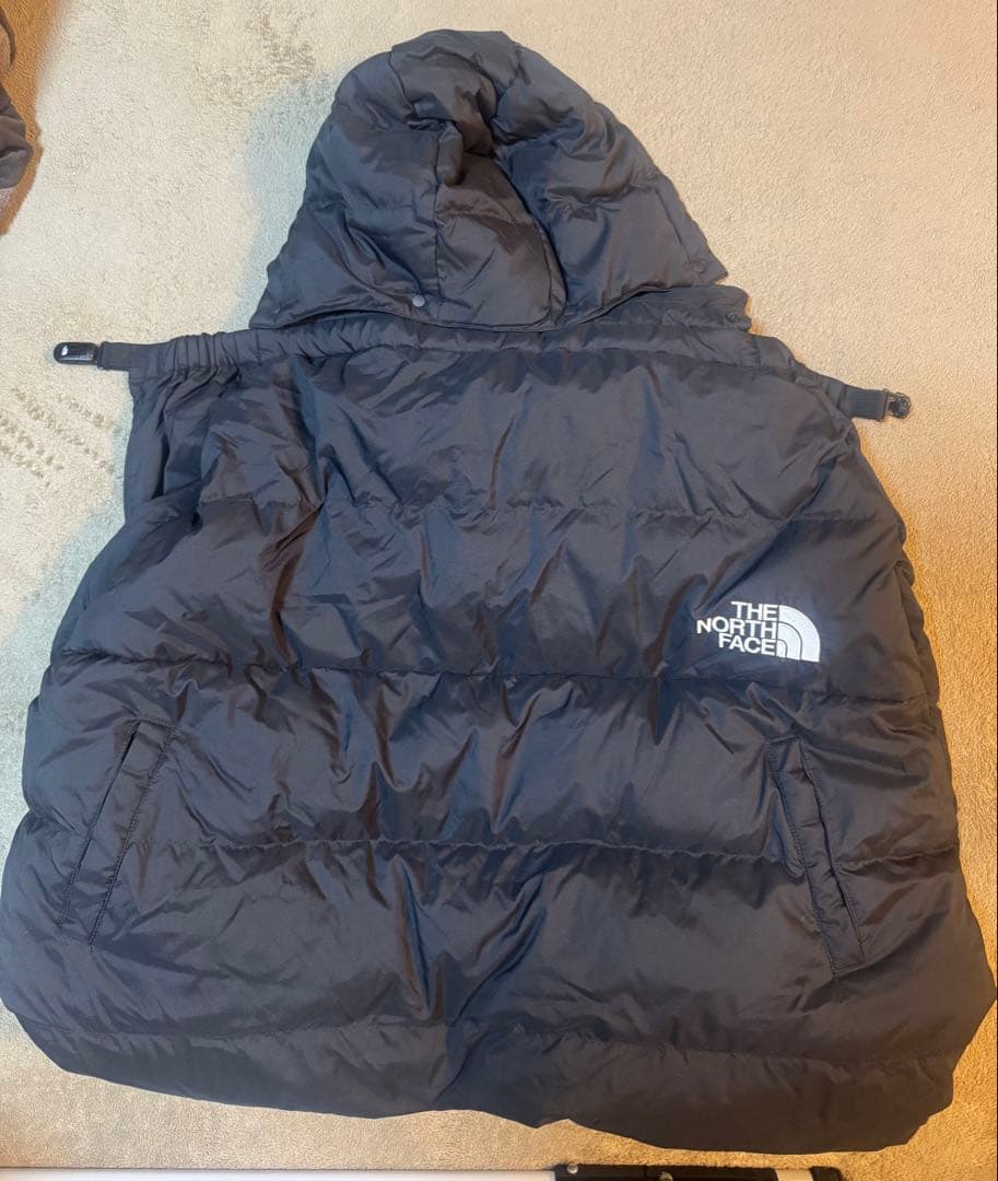 ノースフェイス 美品 抱っこ紐ケープ ブラック ダウン ブランケット