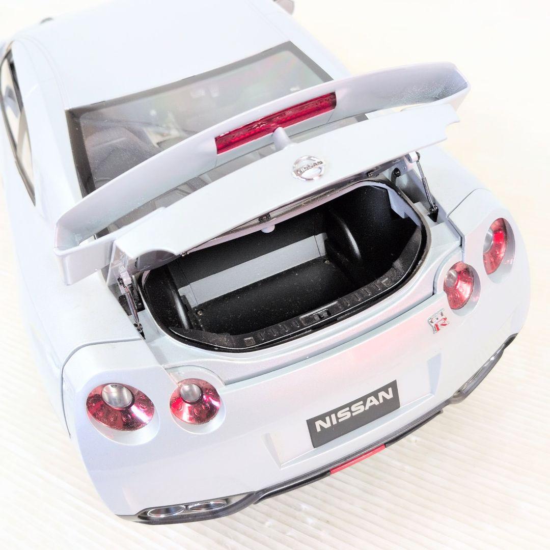 NISSAN R35 週刊 日産GT-R 1/8 創刊号付 現状品 - メルカリ