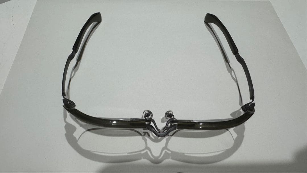 999.9 M-04 チタニウム -度なし調光グリーンレンズ