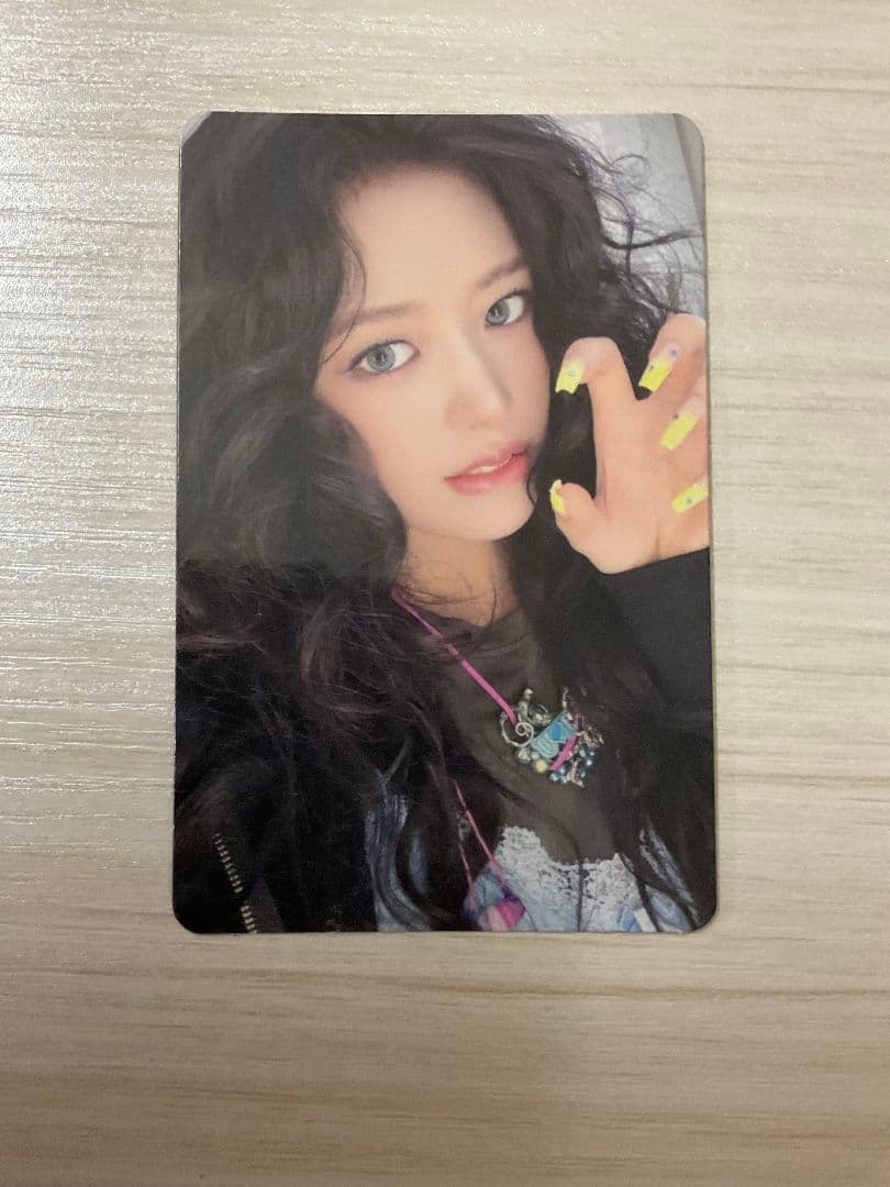 IVE revive+ challengers Ver. 封入トレカ ユジン - メルカリ