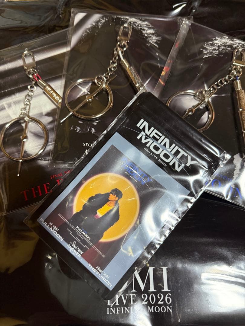 登坂広臣 INFINITY MOON Sticker＆Charm 会場限定