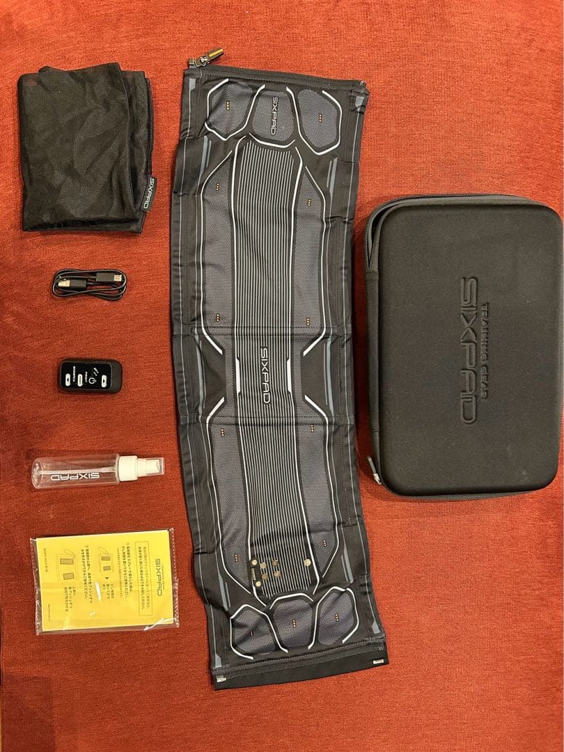 さっちゃんSIXPAD 腹筋ベルト 電気刺激トレーニング