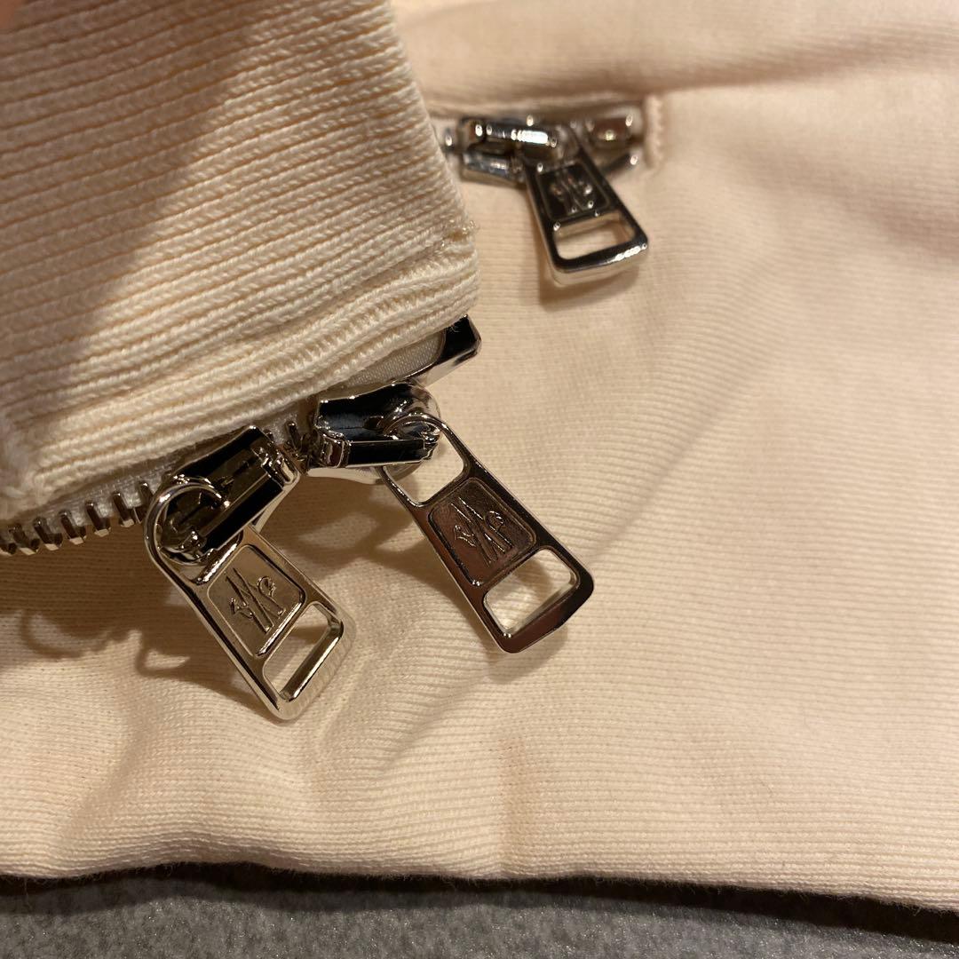 MONCLER MAGLIA CARDIGAN XL アイボリーパーカー - メルカリ