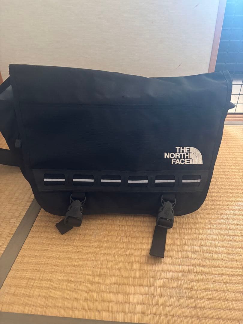 THE NORTH FACE メッセンジャーバッグ 黒