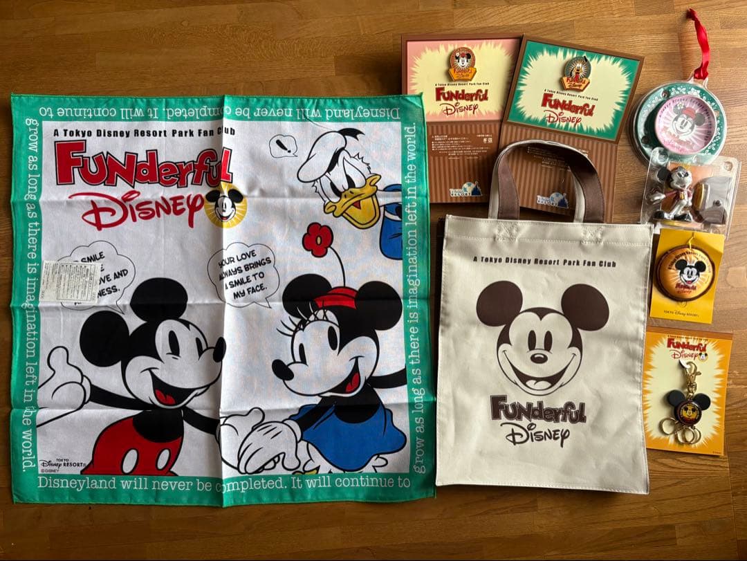 ファンダフルディズニー ❗️限定記念グッズ　①