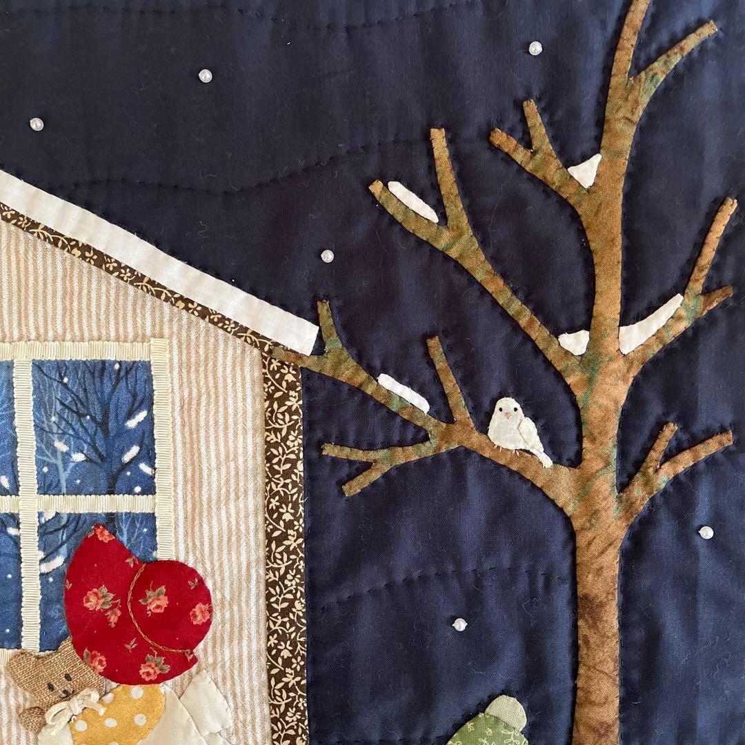 パッチワークタペストリー スーちゃん キルト - メルカリ